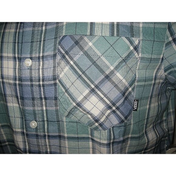 Vans Men's Off The Wall SS Button up 1 pocket Shirt Green Plaid size Small NWT - Picture 2 of 3